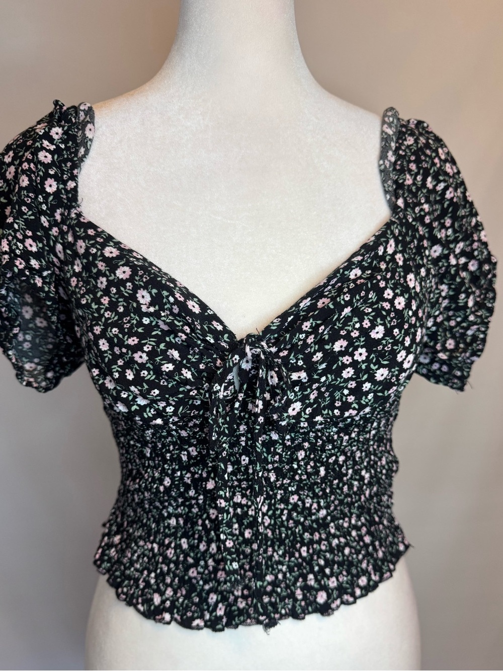 Love Tree Black Smocked Floral Tie-Front Crop Top